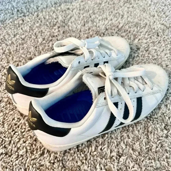 Adidas Superstar - Picture 4 of 5